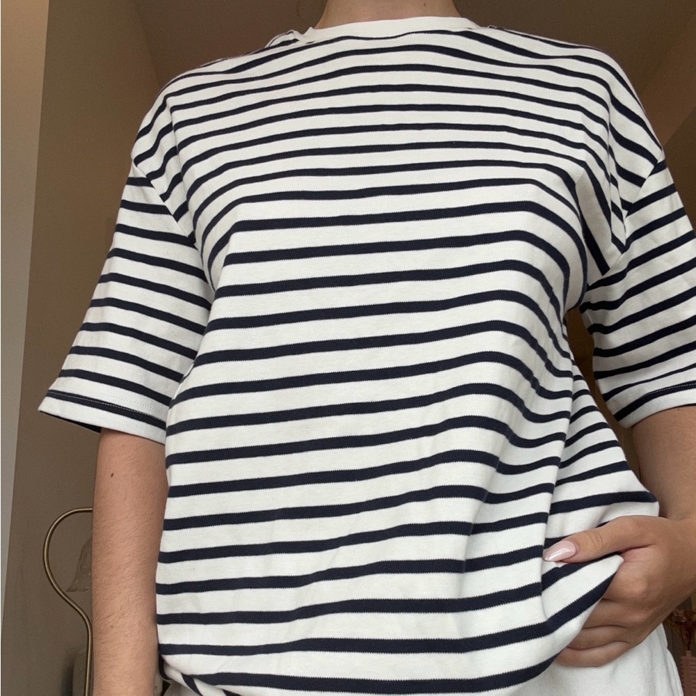 Primark Navy and White Short Sleeve Boxy T-Shirt - Picture 3 of 3